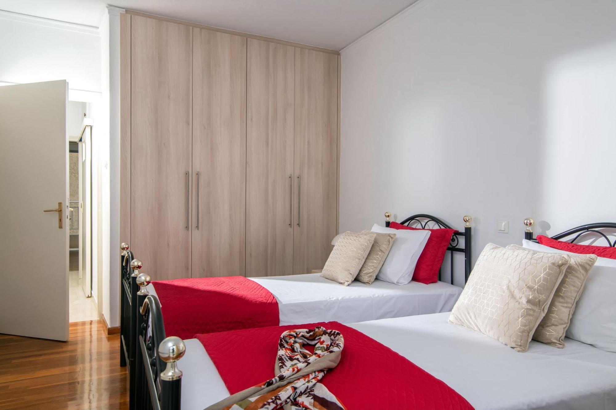 Central Double Bedroom Apartment Iraklio Exterior foto